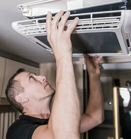  Professional Licensed And Insured Cleaners in Huntley, IL