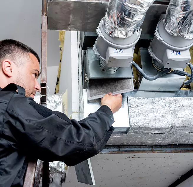 Why Homeowners Businesses Trust Us in Huntley, IL?